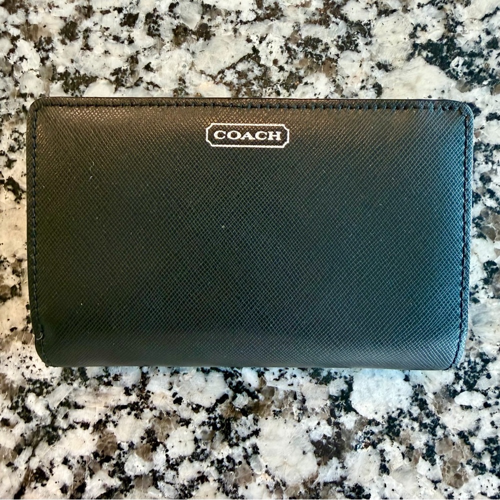 Coach Black Crossgrain Leather Medium Corner Zip Wallet